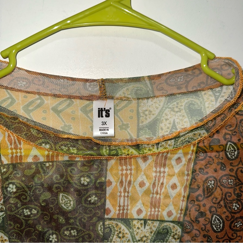 🌷5/$20 Women’s Patterned Cropped Mesh Top - Picture 2 of 4